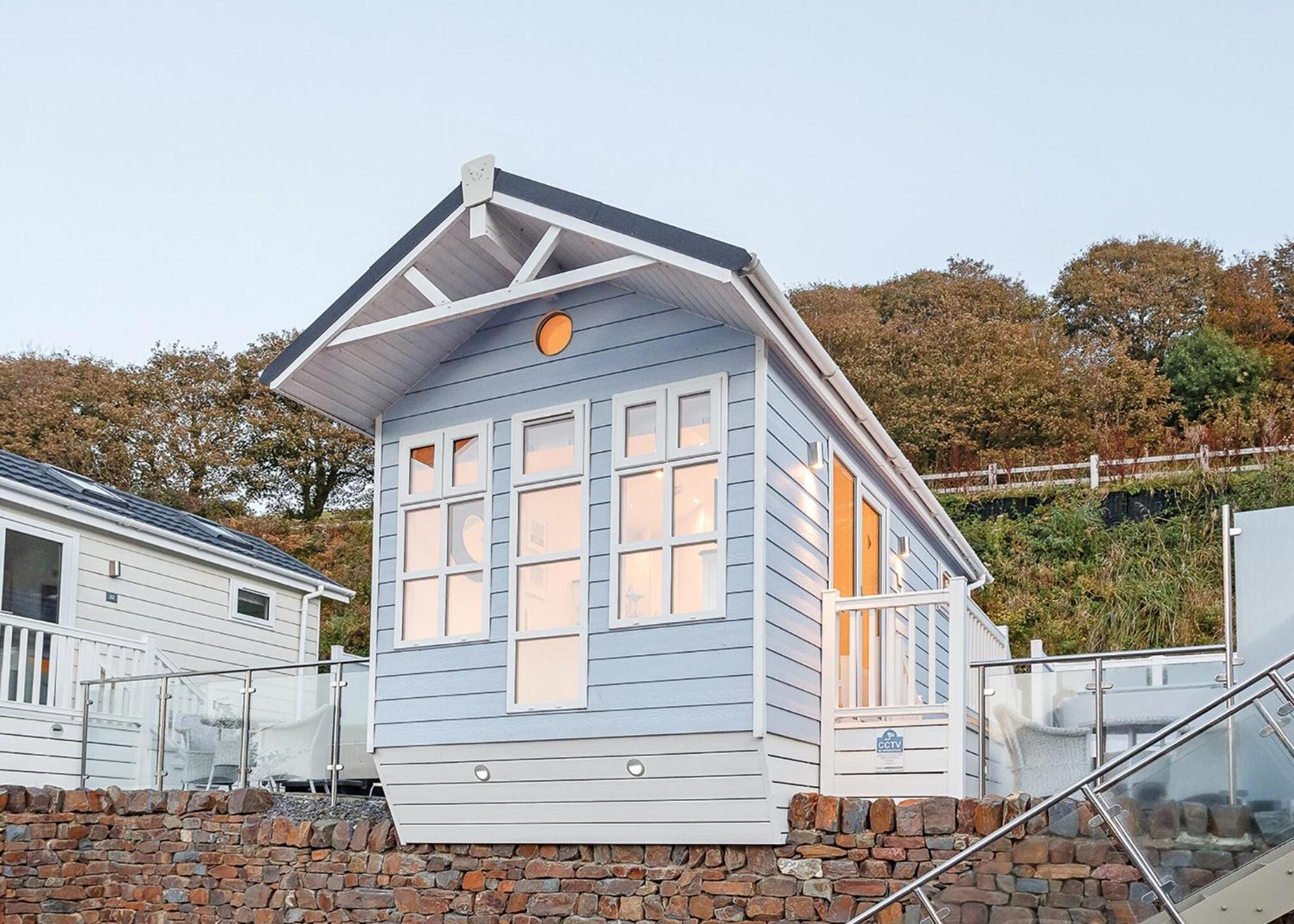 Beach Cove Coastal Retreat 일프러컴 객실 사진